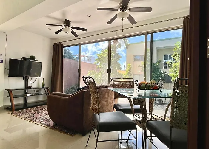 Apartment Tropical Oasis Pool Walk To Downtown *